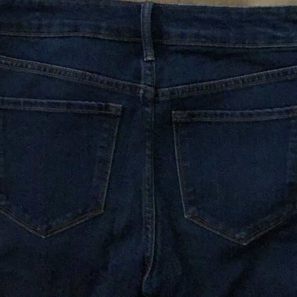Old Navy / Kicker Boot Cut / Denim Jeans / Pockets /Button Up / Zipper / Loops - Picture 4 of 6